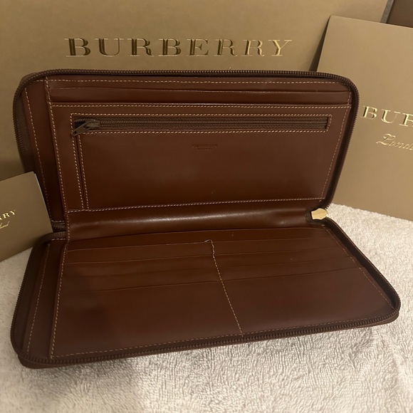 Burberry zippy organizer nova check - Picture 12 of 14